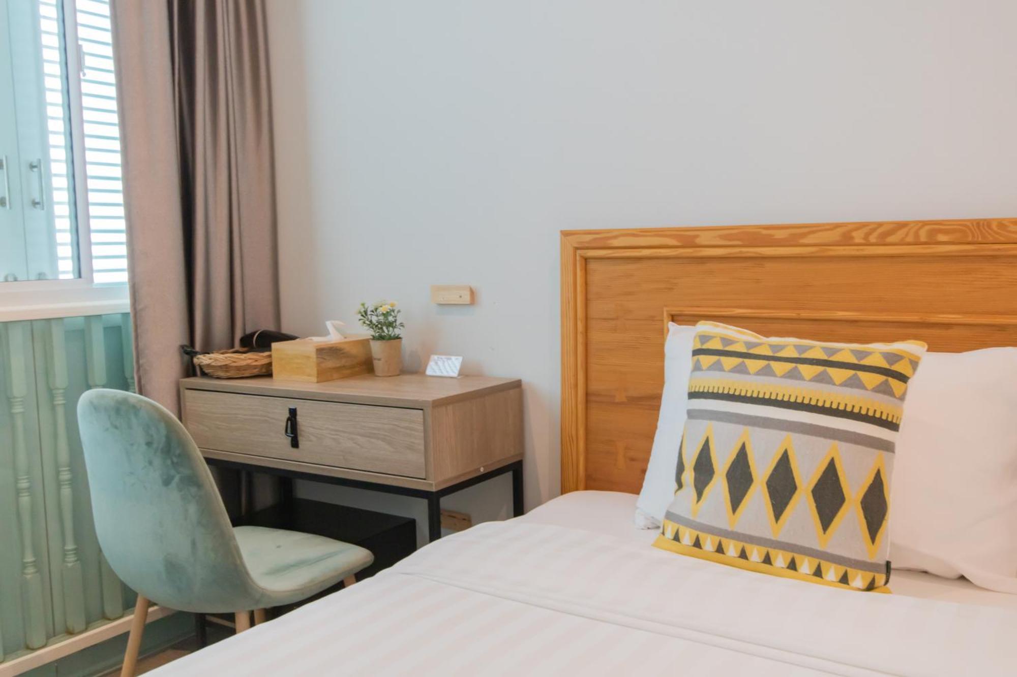Latima Boutique Hostel Канчанабури Екстериор снимка